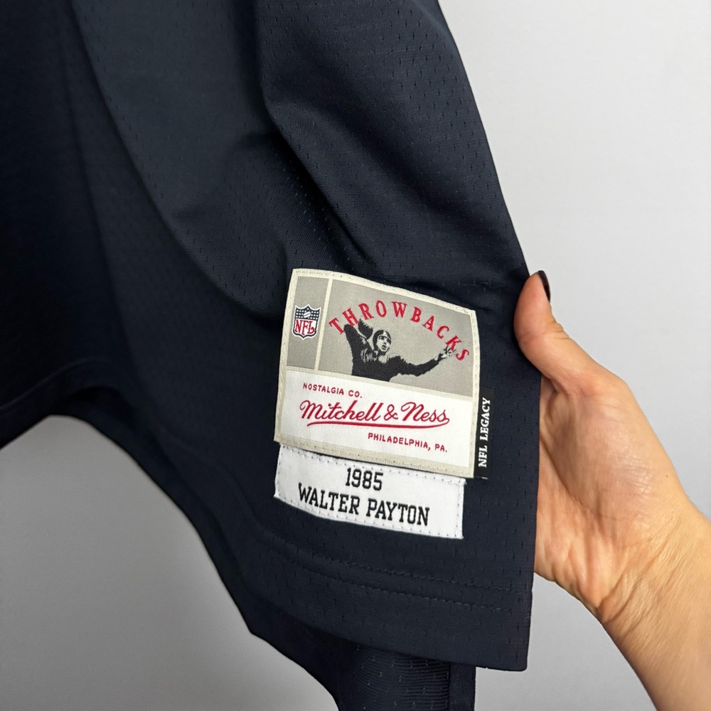 Chicago Bears Jersey - Picture 6 of 10